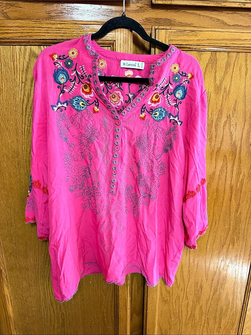 St. Lareina Embroidered Floral Tunic in Pink Size Large